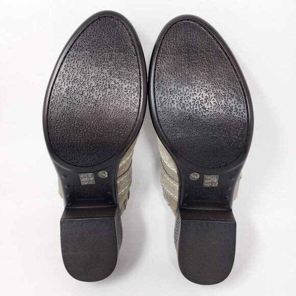 New Dirty Laundry Womens 9.5 Waltz Gray Taupe Suede Slip On Mules Western Buckle - Picture 4 of 15